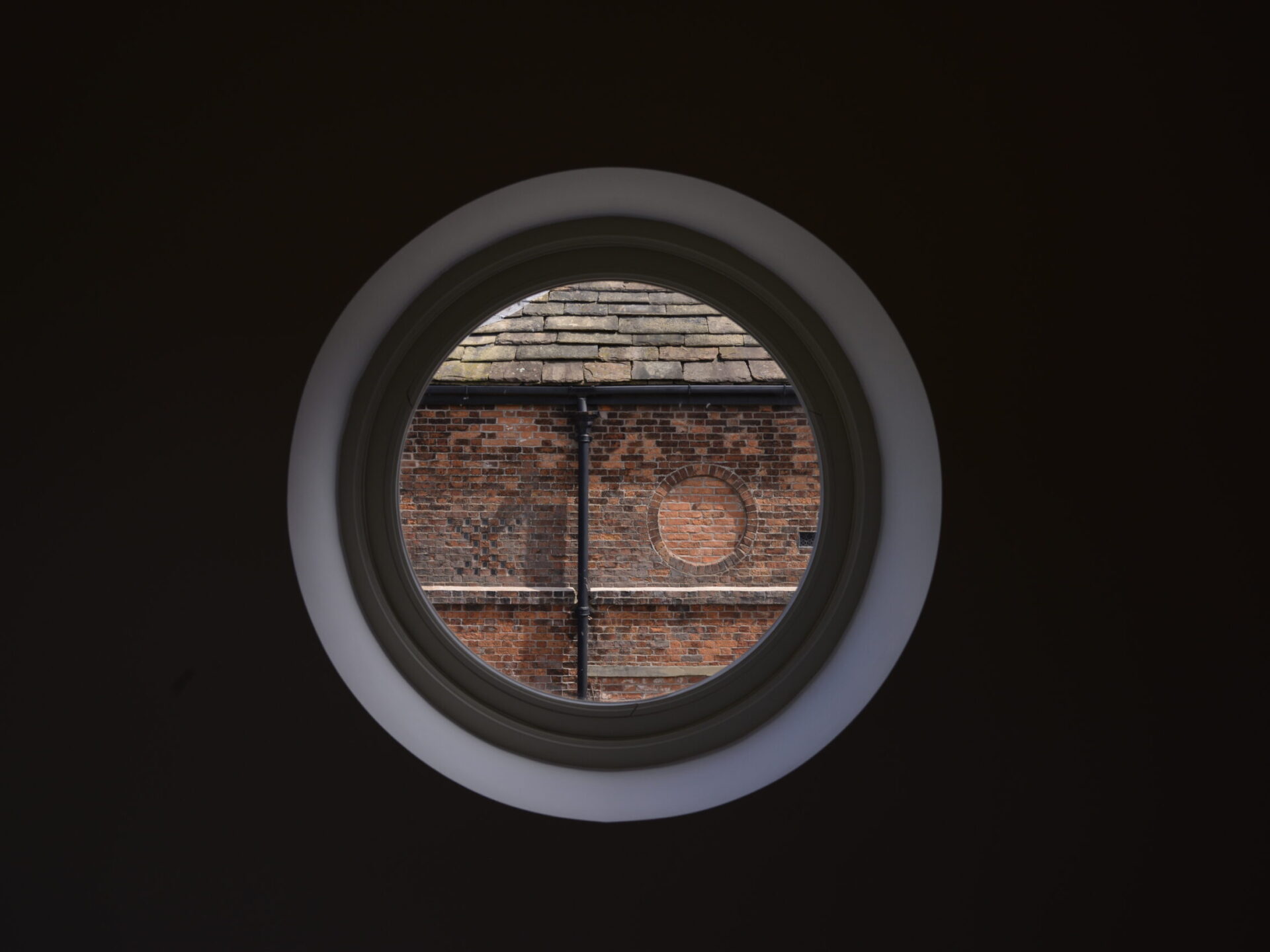 circular window view 2