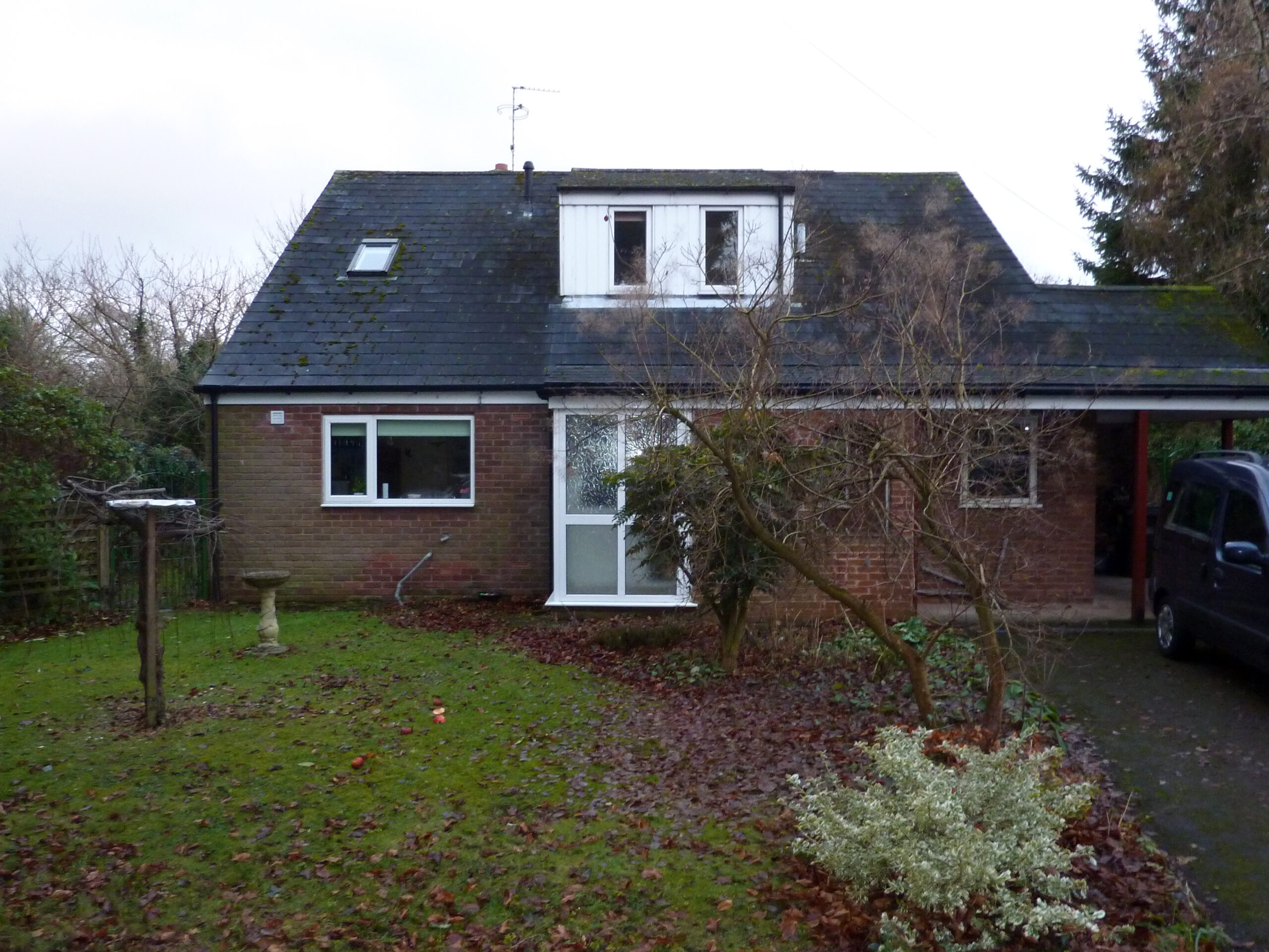 bungalow before replacement dwelling at Byrons Lane