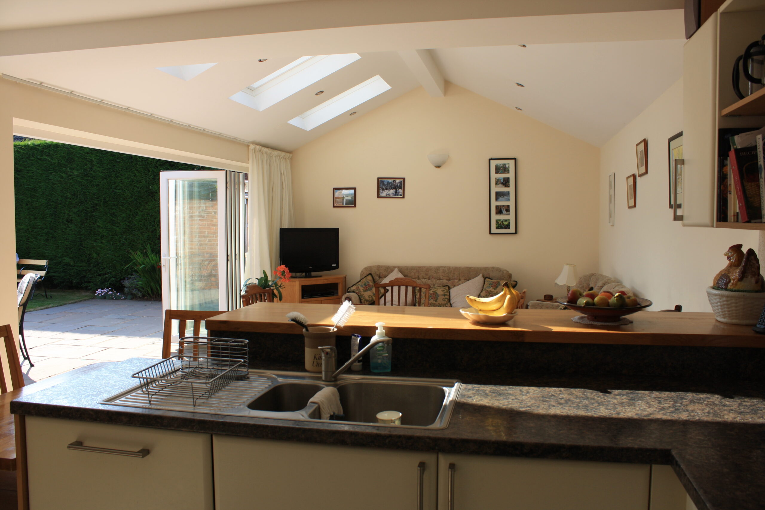 kitchen alterations and dining/garden room in new rear extension
